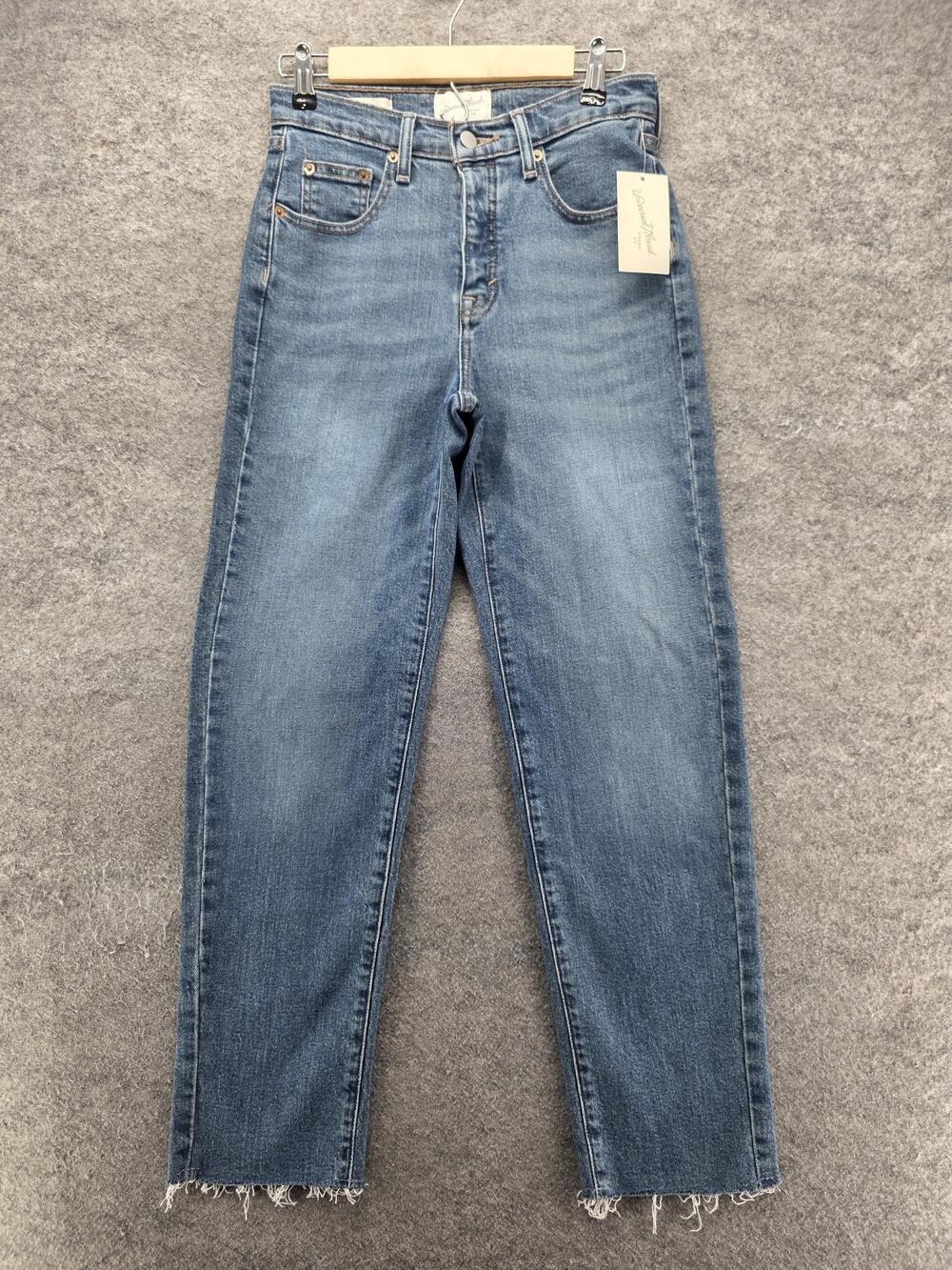 Universal Thread Jeans Womens 6 Blue Straight Mid Rise 80s Slim Stretch 30 In